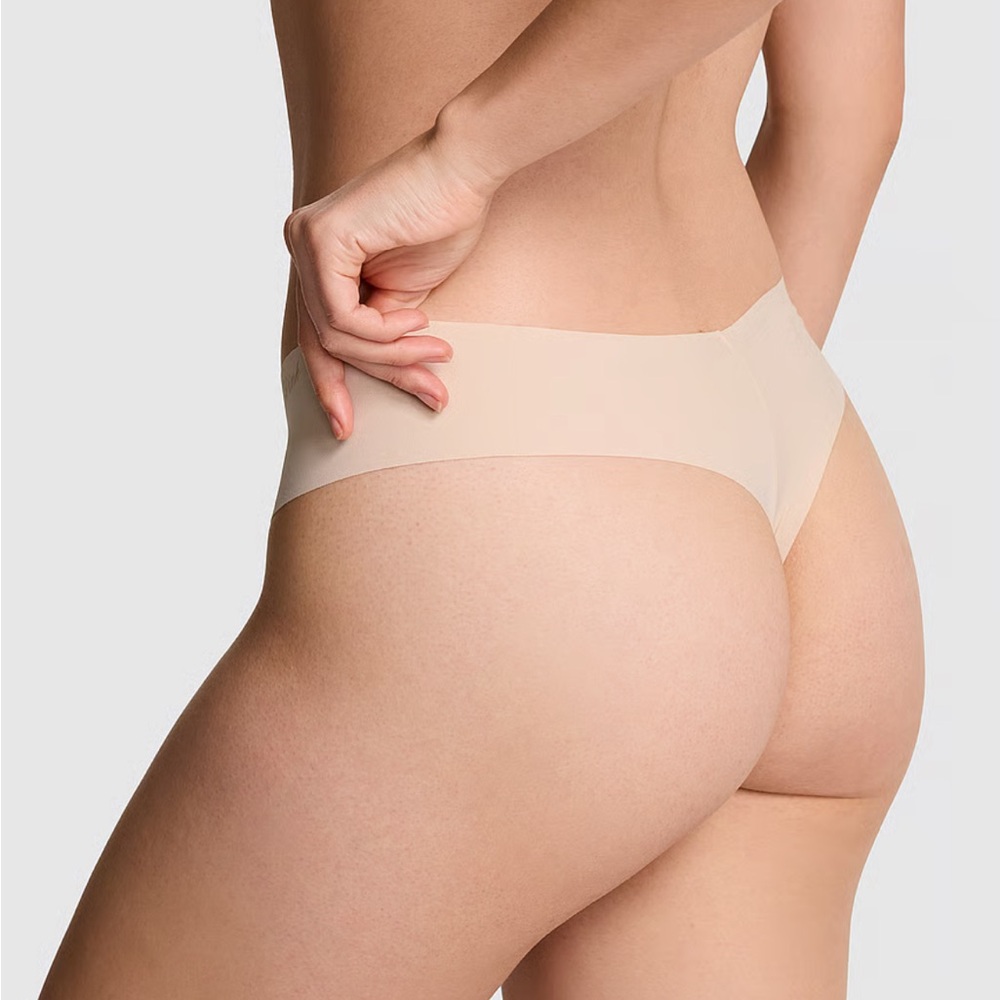 Pink by Victoria’s Secret no show thong M - Picture 2 of 6